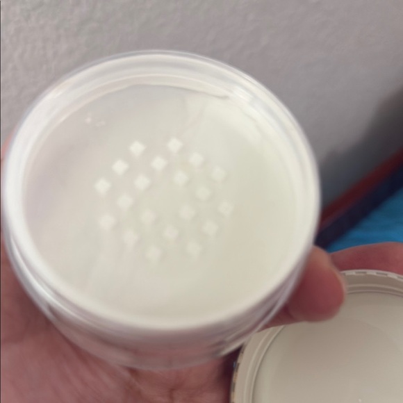 Ciaté London Loose Setting Powder - Picture 2 of 3